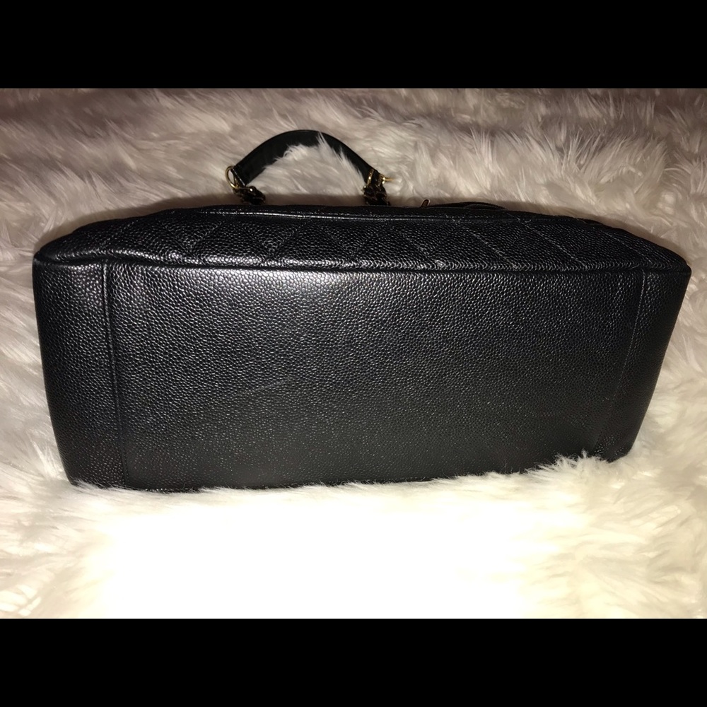Authentic Chanel large GST - Picture 2 of 8